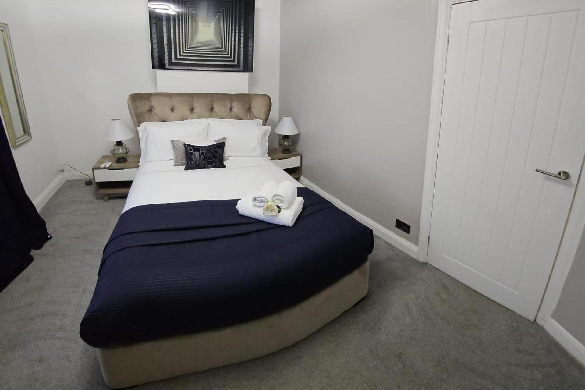 2-bed House Sleeps 4 20 Min To Centre Сasa de vacaciones Mánchester